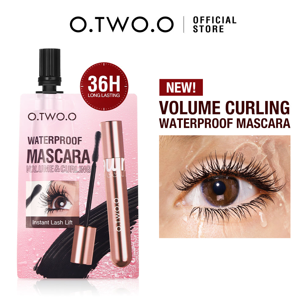 O.TWO.O WATERPROOF VOLUME CURLING MASCARA TESTER