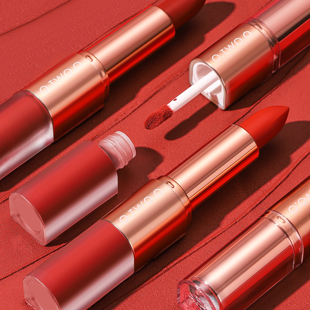 O.TWO.O 2 IN 1 LIP GLAZE AND LIPSTICK