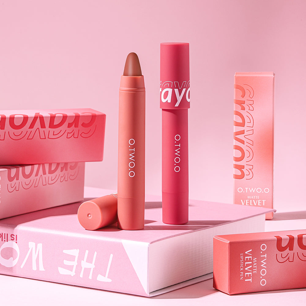 O.TWO.O VELVET MATTE LIPSTICK PEN (CRAYON)