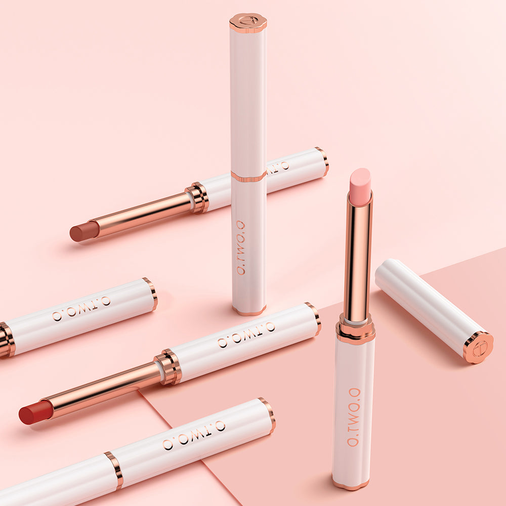 O.TWO.O MOIST COLOR CHANGING LIP BALM