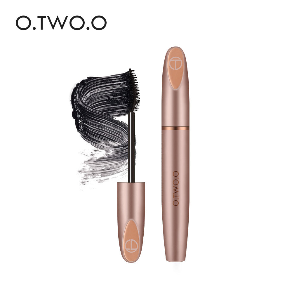 O.TWO.O 3D INSTANT OVERSIZE VOLUME LENGTHENING MASCARA