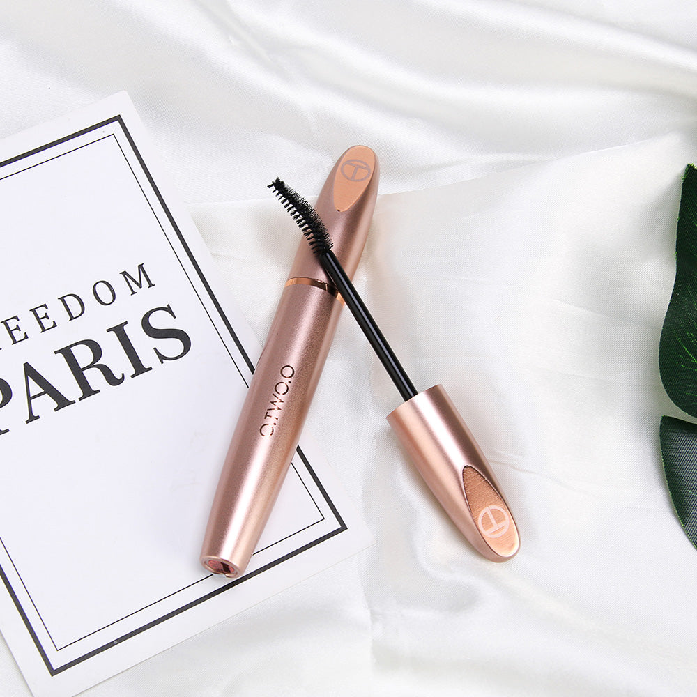 O.TWO.O 3D INSTANT OVERSIZE VOLUME LENGTHENING MASCARA