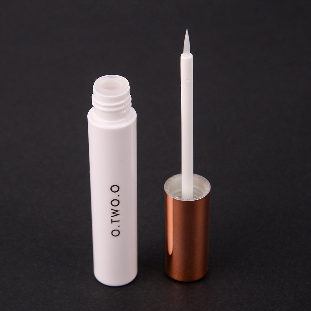 O.TWO.O EYELASH NOURISHING ESSENCE