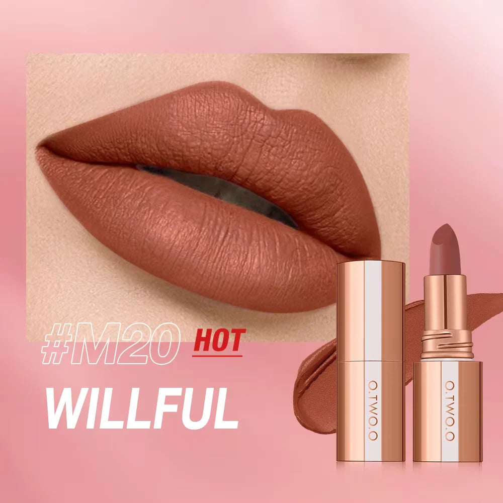 O.TWO.O MISTY KISS LOCK COLOUR MATTE LIPSTICK