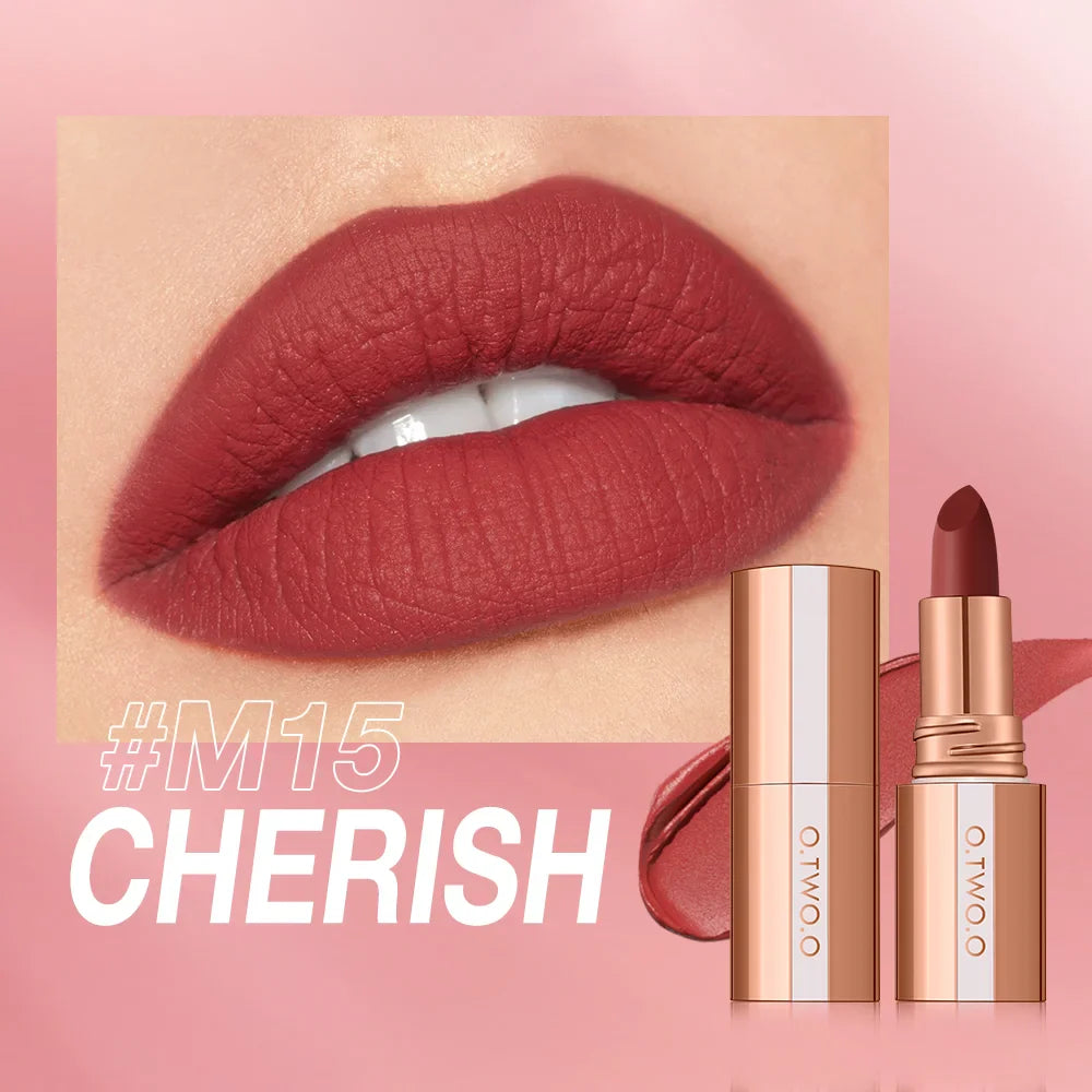 O.TWO.O MISTY KISS LOCK COLOUR MATTE LIPSTICK